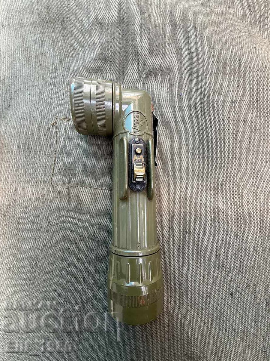 Lanterna de soldat USA-ARMY cu preț 30.00 BGN | € 15.34