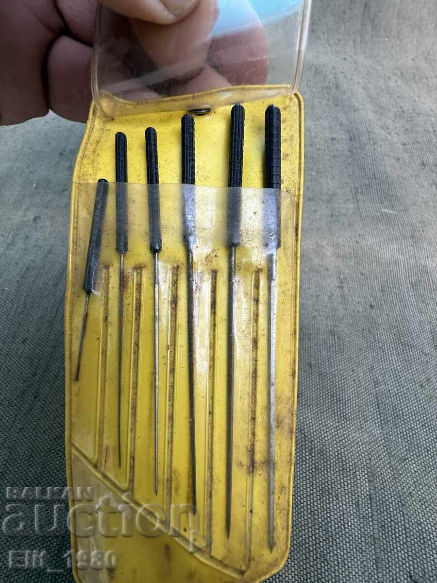 Instrument de ceasornicar cu preț 30.00 BGN | € 15.34