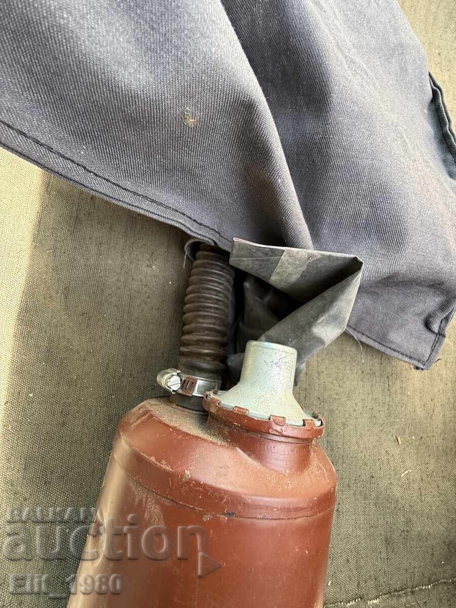 Δημοπρασία Ρωσική αντιασφυξιογόνος μάσκα ΠΟΛΥ ΣΠΑΝΙΑ