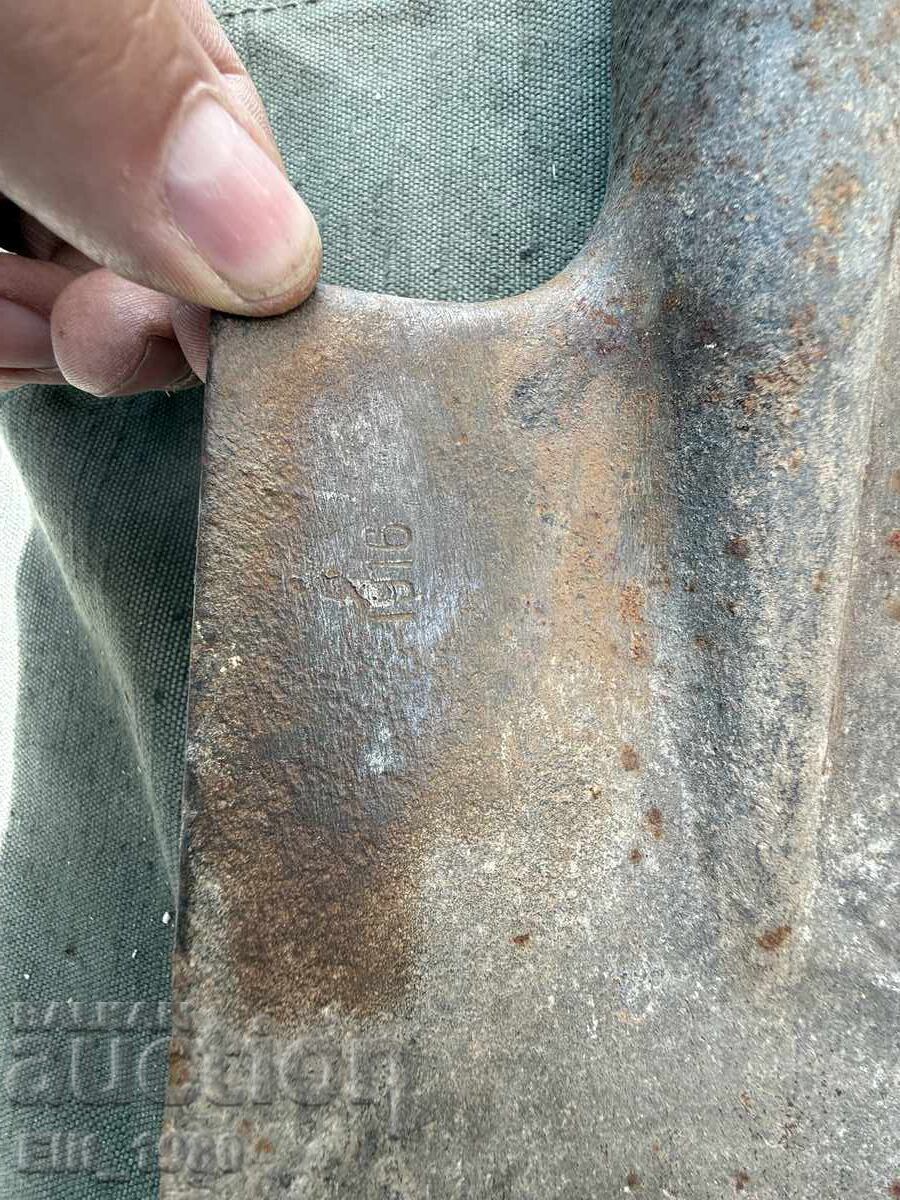 Lopată de soldat PSV 1916 cu preț 45.00 BGN | € 23.01