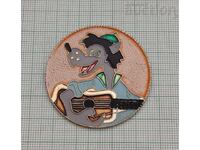 NU GUESS WOLF ANIMATION RUSSIA BADGE