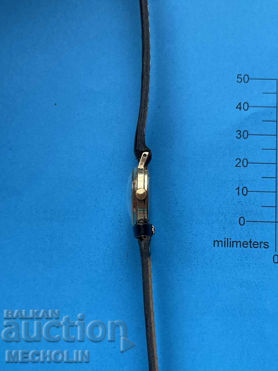 Delivery of WOMEN'S WATCH 2