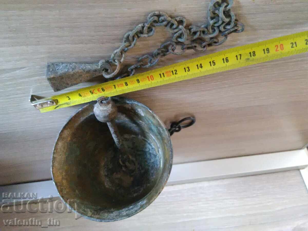 Доставка на Стара месингова камбана