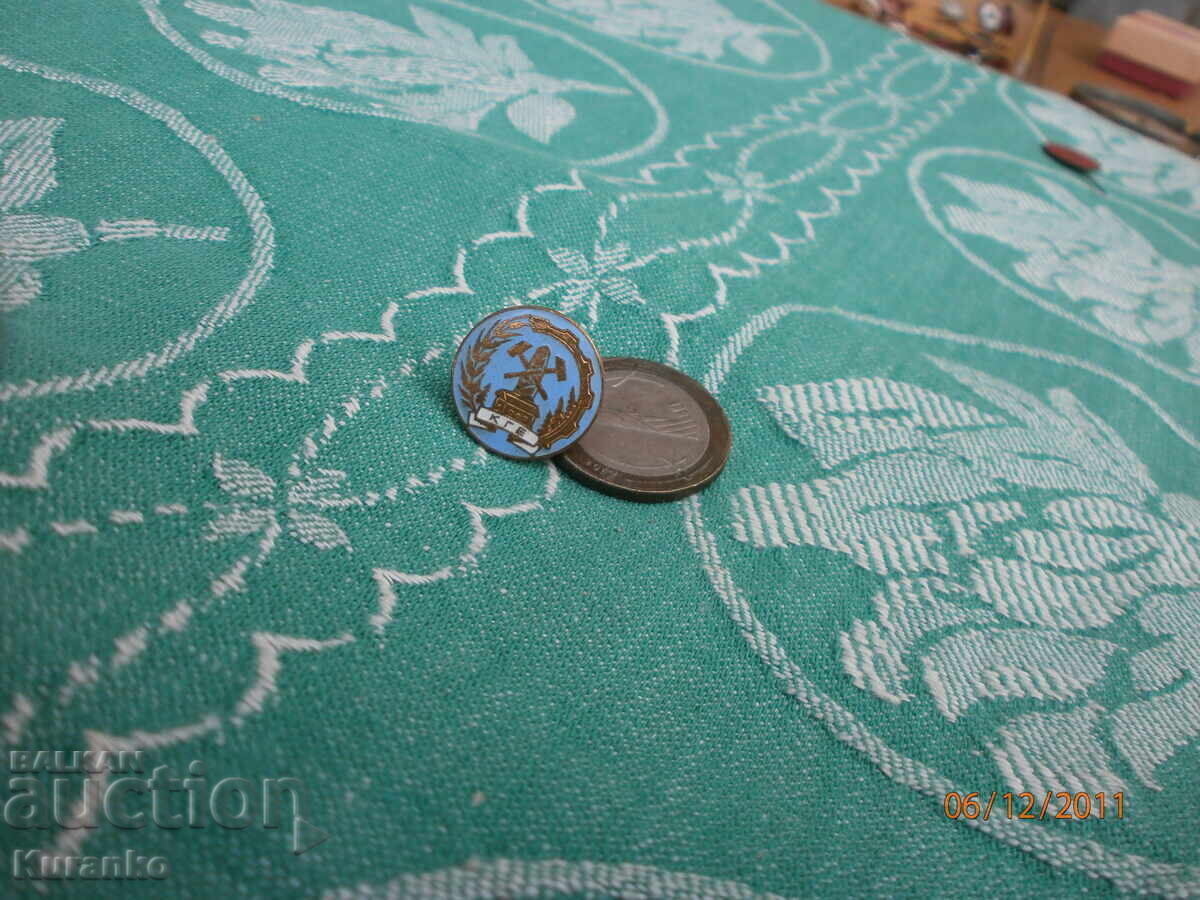 Σπάνιο σήμα Σταχανοβίτης ΚΓΕ χάλκινο σμάλτο άριστο - 5 Σπάνιο σήμα Σταχανοβίτης ΚΓΕ χάλκινο σμάλτο άριστο - 5