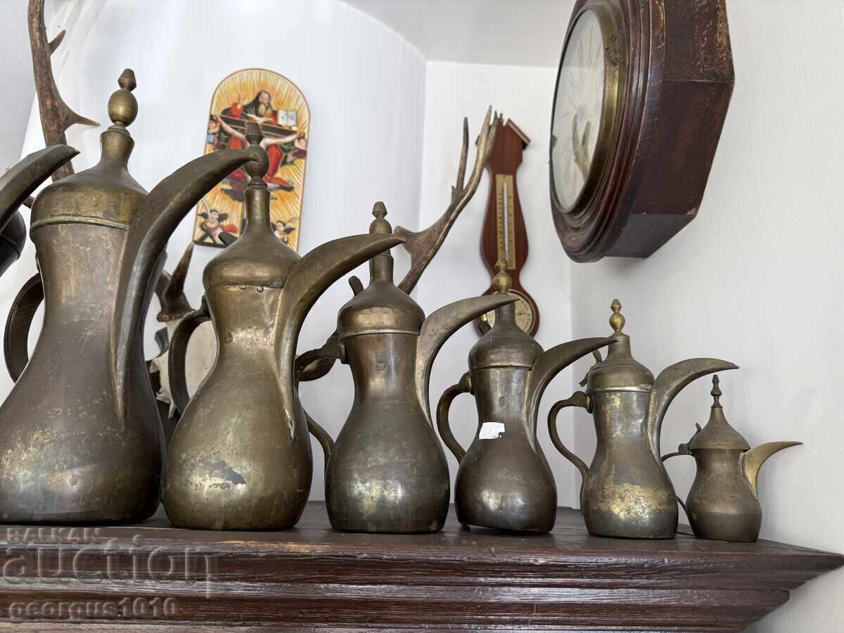 Παράδοση Συλλογή παλαιών χάλκινων κανάτων/ιμπρίκων Νο. 7565 Παράδοση Συλλογή παλαιών χάλκινων κανάτων/ιμπρίκων Νο. 7565