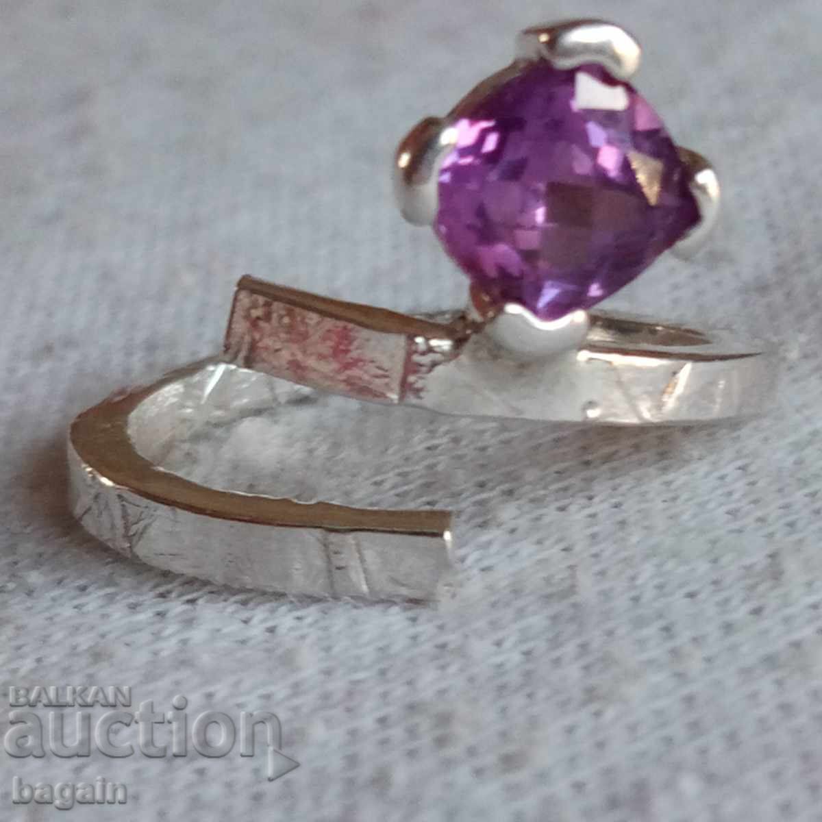 Designer silver ring with tourmaline with price 80.00 BGN | € 40.90 Designer silver ring with tourmaline with price 80.00 BGN | € 40.90