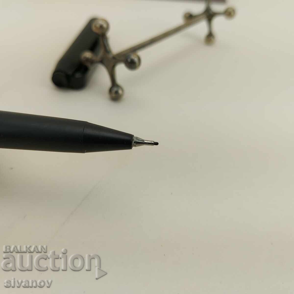 Auction  Old Soviet fineliner pen for drawing, black #4619