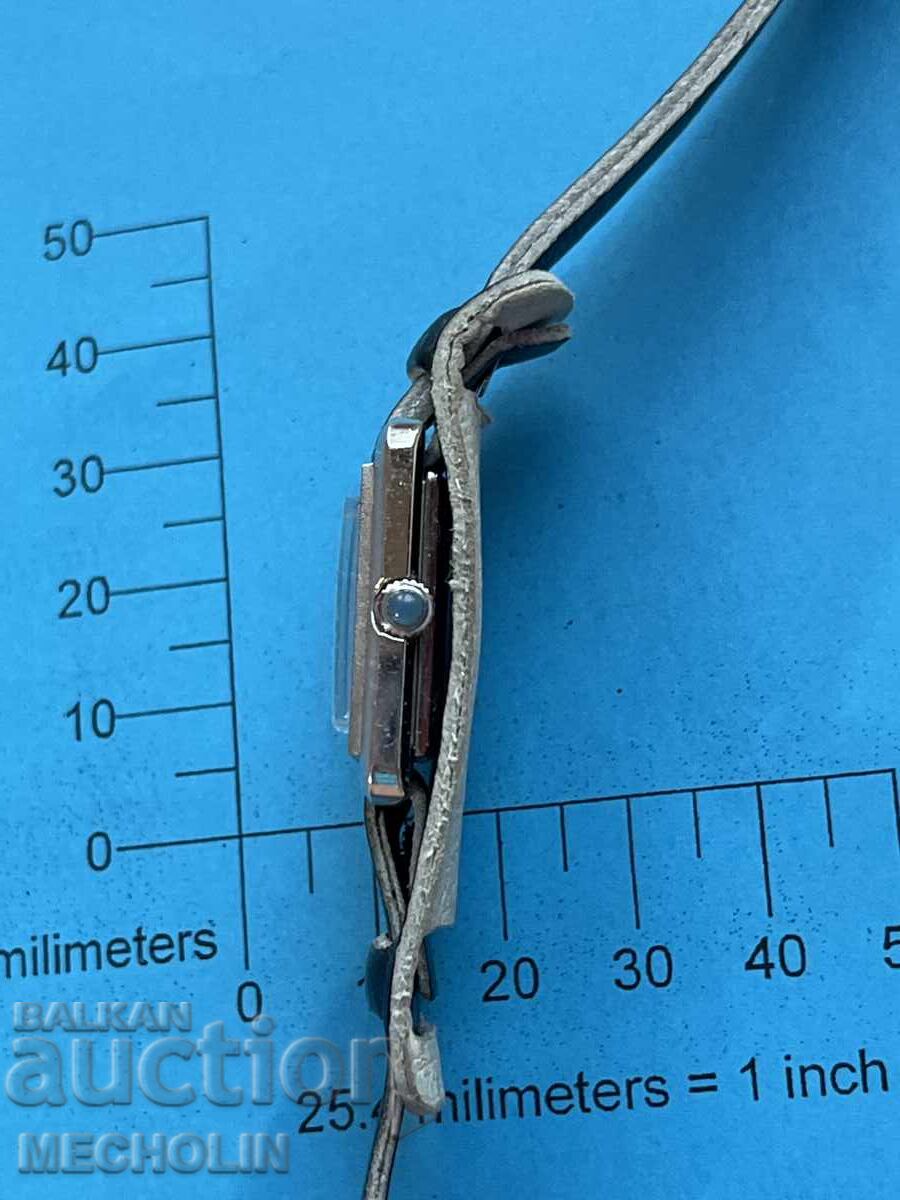 Auction  WOMEN'S WATCH 12