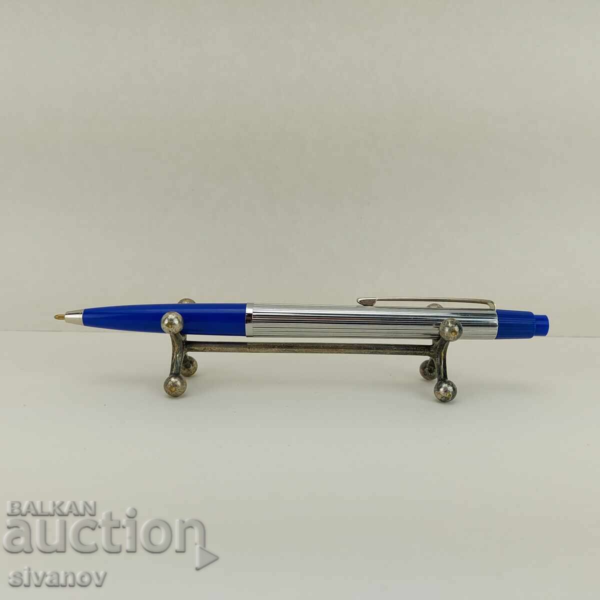 Stilou vechi Markant K 700, albastru, plastic #4621 cu preț 14.99 BGN | € 7.66 Stilou vechi Markant K 700, albastru, plastic #4621 cu preț 14.99 BGN | € 7.66