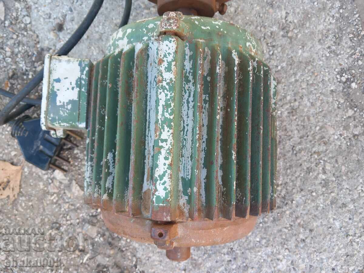 Motor electric trifazat - 5