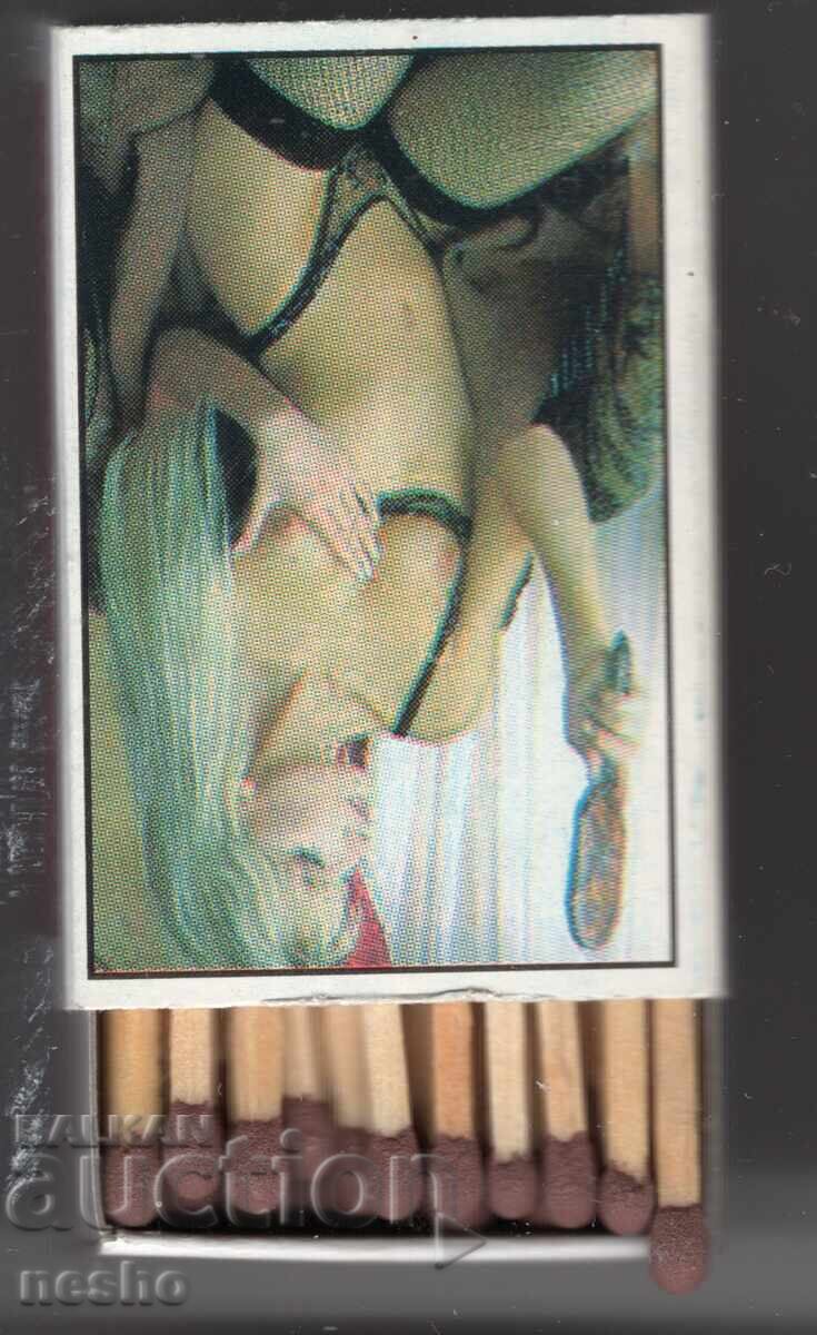 драсни пални клечица