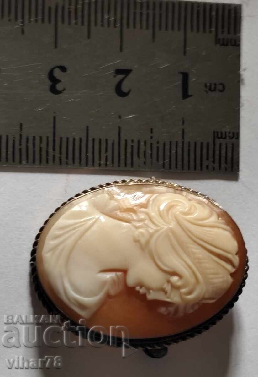 Παλιά ασημένια όμορφη καμέο καρφίτσα με τιμή 179.99 BGN | € 92.03