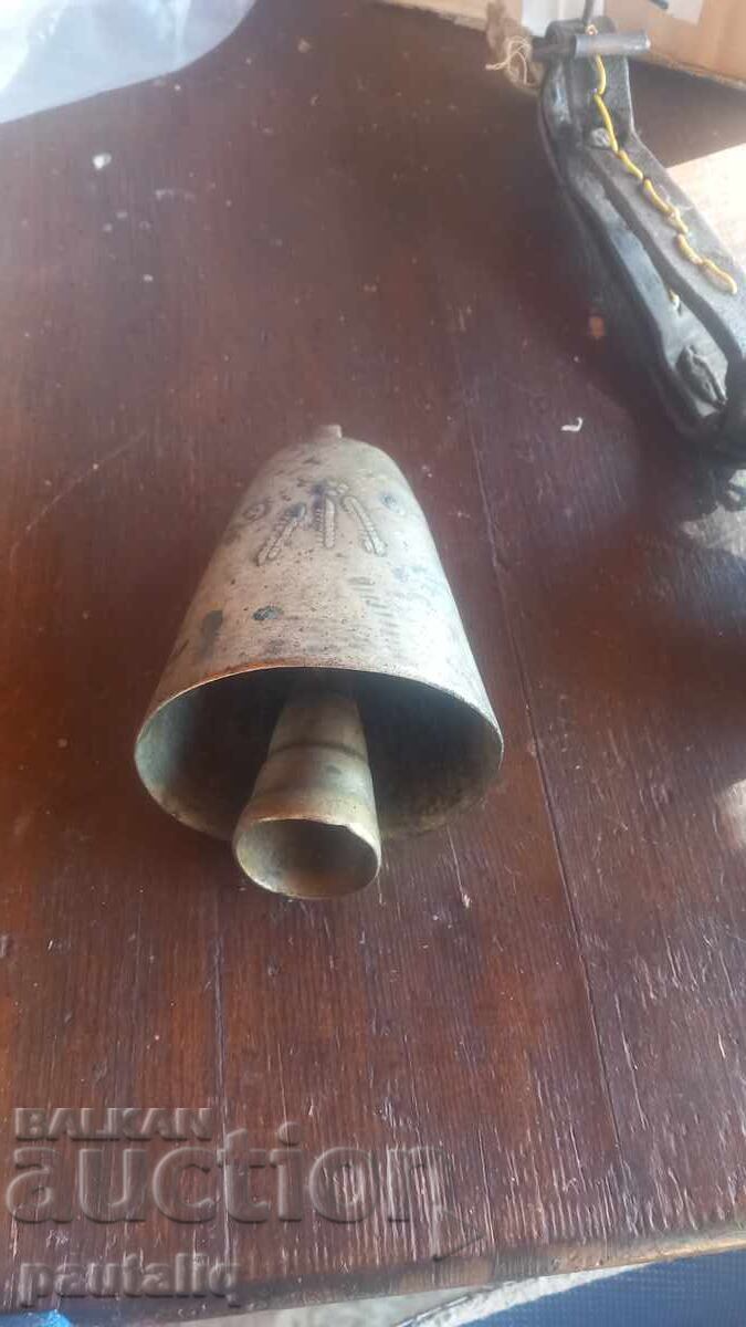 AN OLD BRONZE TAN with price 200.00 BGN | € 102.26 AN OLD BRONZE TAN with price 200.00 BGN | € 102.26