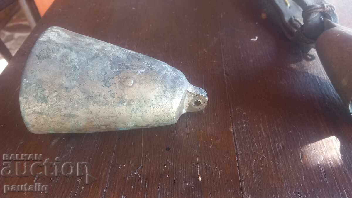 AN OLD BRONZE TAN - 5 AN OLD BRONZE TAN - 5