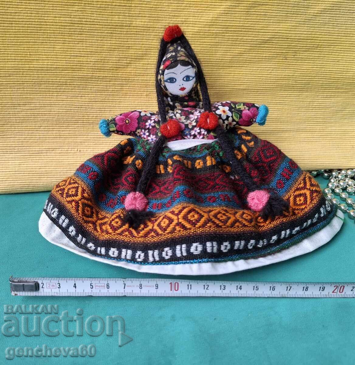 Păpușă tradițională din cârpă, costum popular din Andola cu preț € 6.00 | 11.74 BGN