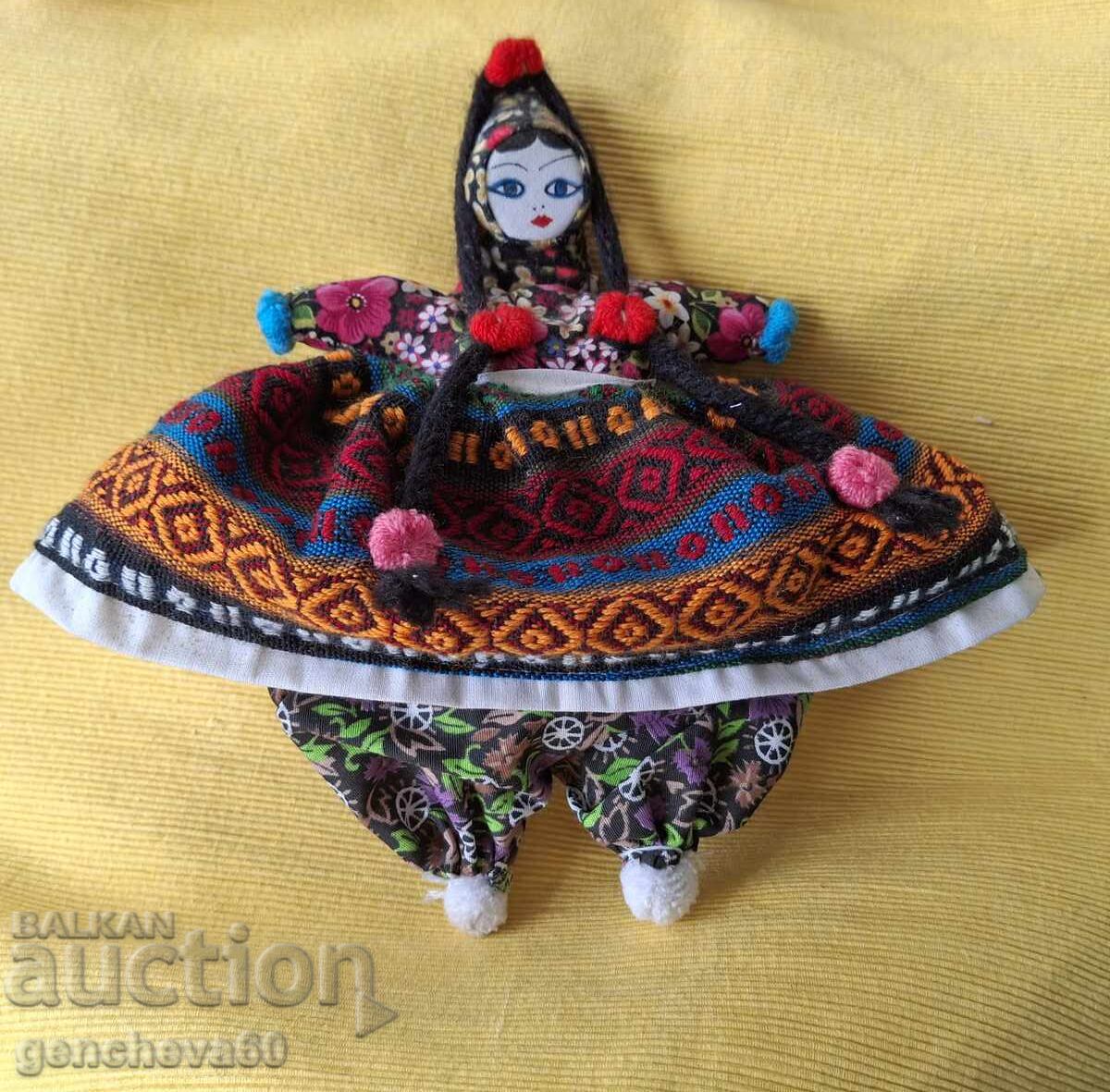 Доставка на Традиционна парцалена кукла,носия от Андола