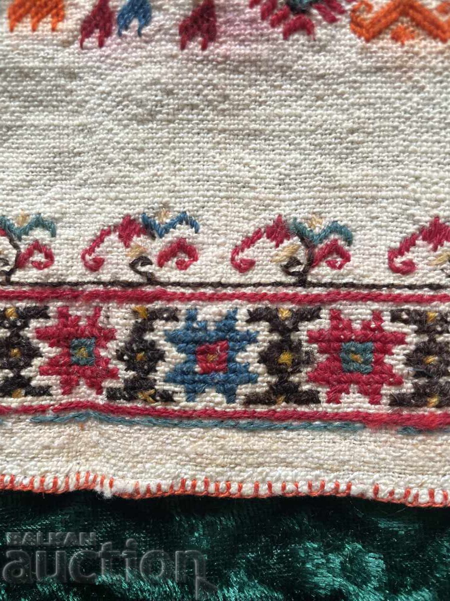 Аукцион Кърпа -24/24 см,кенар