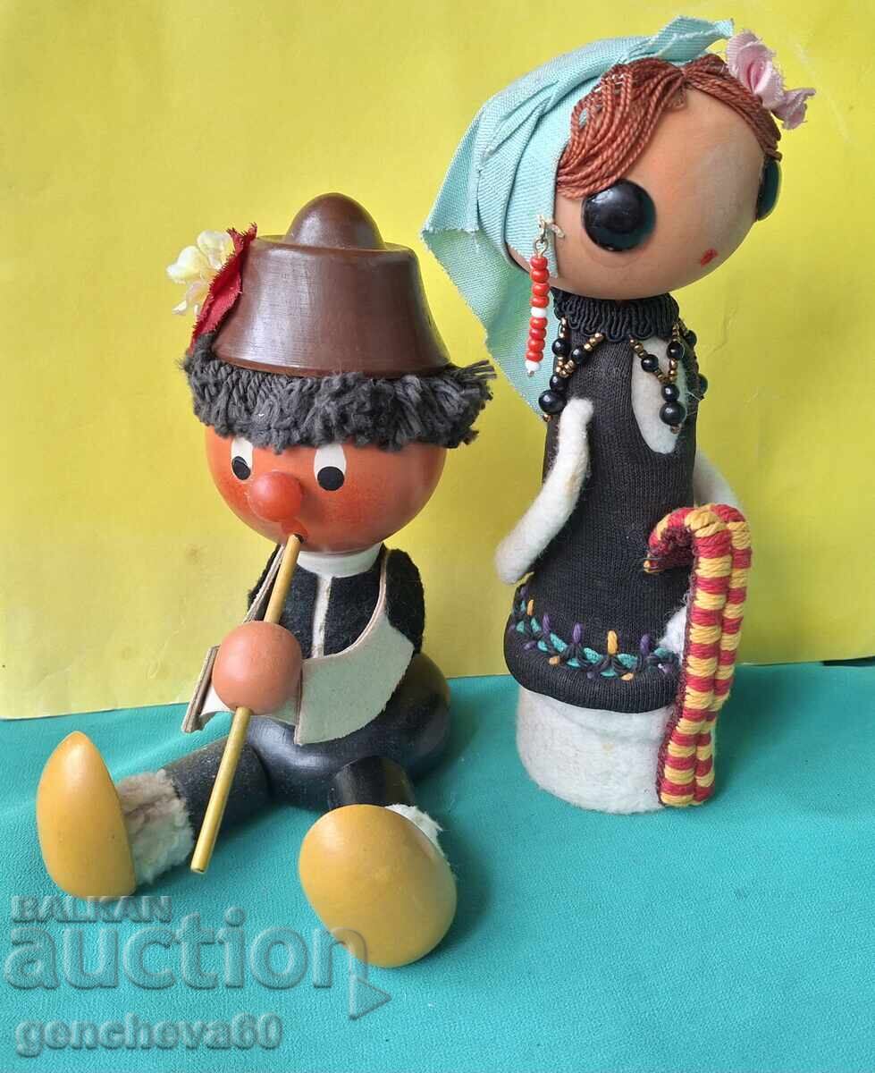 Аукцион Големи фолклорни фигури музикантиСОЦ