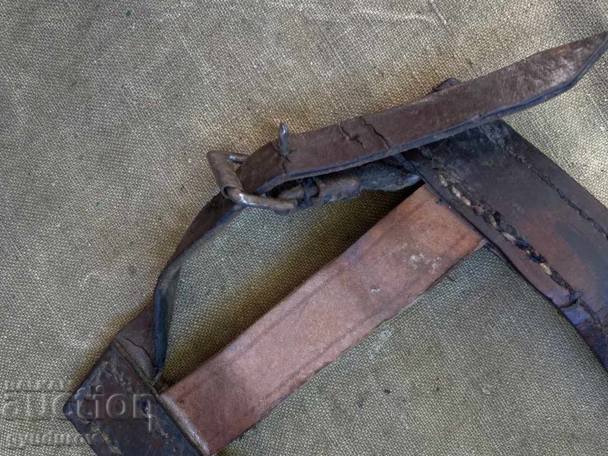 Auction Shoulder blade carrier Auction Shoulder blade carrier