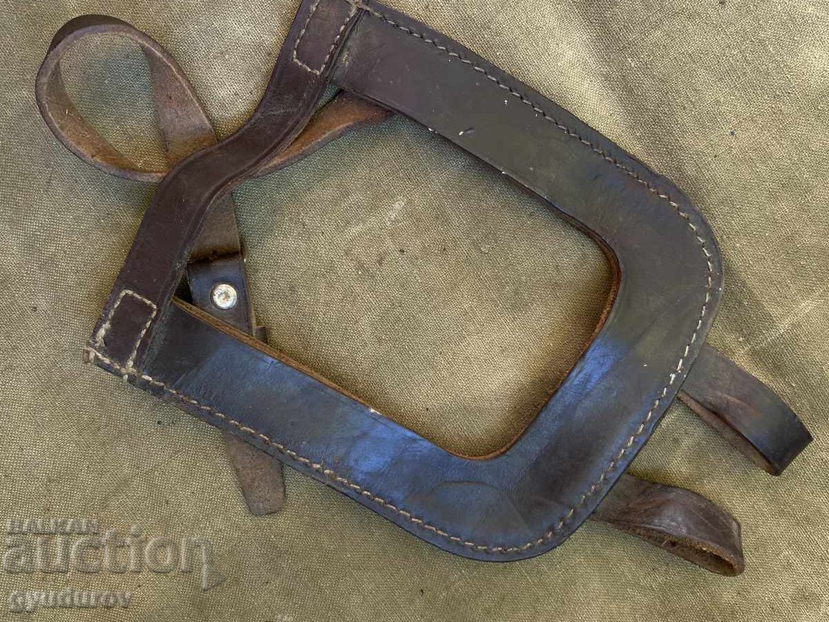 Shoulder blade carrier with price 8.00 BGN | € 4.09 Shoulder blade carrier with price 8.00 BGN | € 4.09