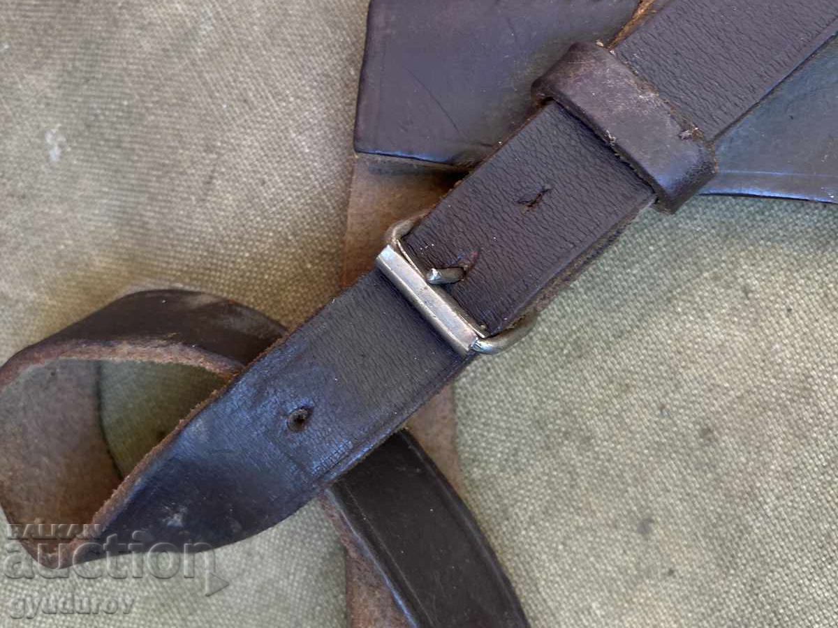 Auction Shoulder blade carrier Auction Shoulder blade carrier