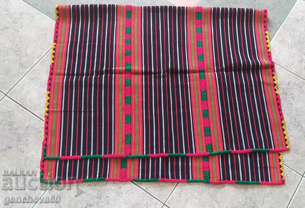 Auction  Ethnic wool rug checkered 75/120cm