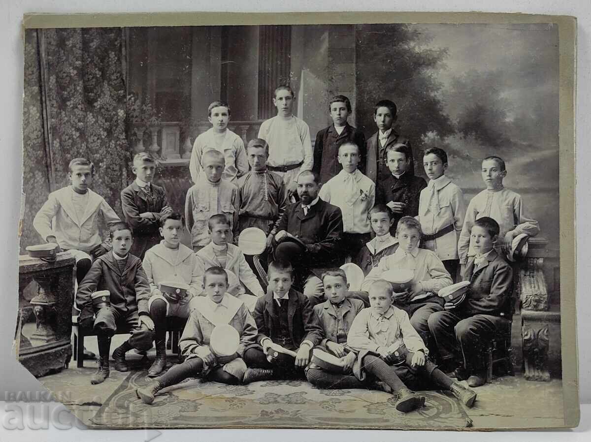 КРАЯТ НА 19-ТИ ВЕК УЧЕНИЦИ УЧИТЕЛ ГОЛЯМА СНИМКА КАРТОН КРАЯТ НА 19-ТИ ВЕК УЧЕНИЦИ УЧИТЕЛ ГОЛЯМА СНИМКА КАРТОН