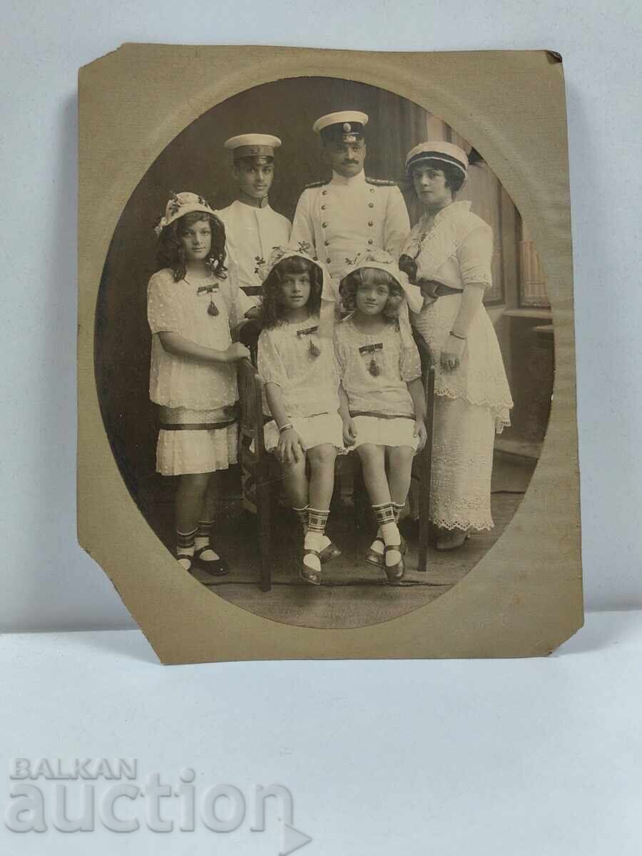 Δημοπρασία ΑΞΙΩΜΑΤΙΚΟΣ ΠΑΛΙΑ ΟΙΚΟΓΕΝΕΙΑΚΗ ΦΩΤΟΓΡΑΦΙΑ ΦΩΤΟΓΡΑΦΙΑ ΚΑΡΤΟΝΙ