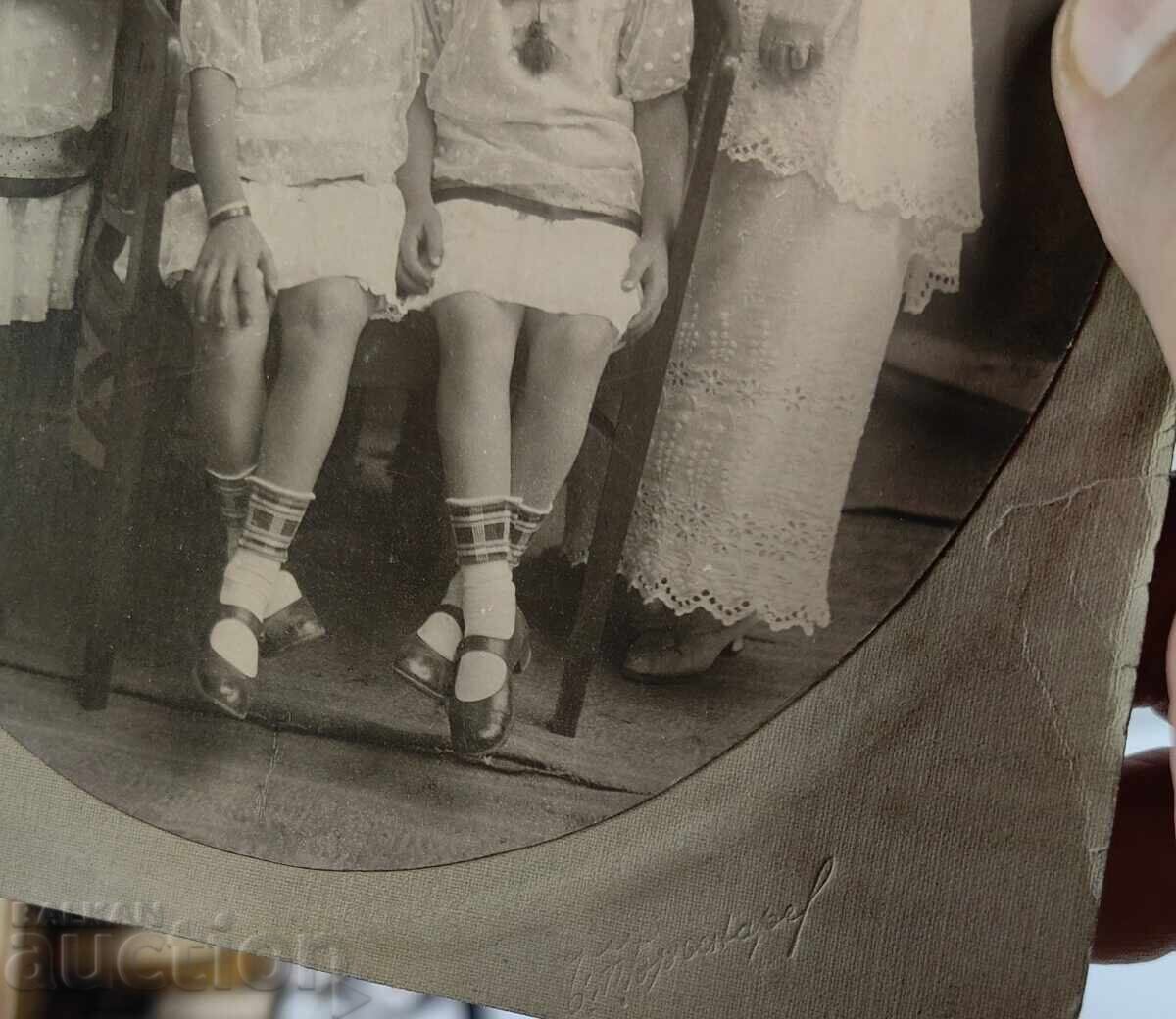 Παράδοση ΑΞΙΩΜΑΤΙΚΟΣ ΠΑΛΙΑ ΟΙΚΟΓΕΝΕΙΑΚΗ ΦΩΤΟΓΡΑΦΙΑ ΦΩΤΟΓΡΑΦΙΑ ΚΑΡΤΟΝΙ