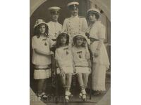 ΑΞΙΩΜΑΤΙΚΟΣ ΠΑΛΙΑ ΟΙΚΟΓΕΝΕΙΑΚΗ ΦΩΤΟΓΡΑΦΙΑ ΦΩΤΟΓΡΑΦΙΑ ΚΑΡΤΟΝΙ