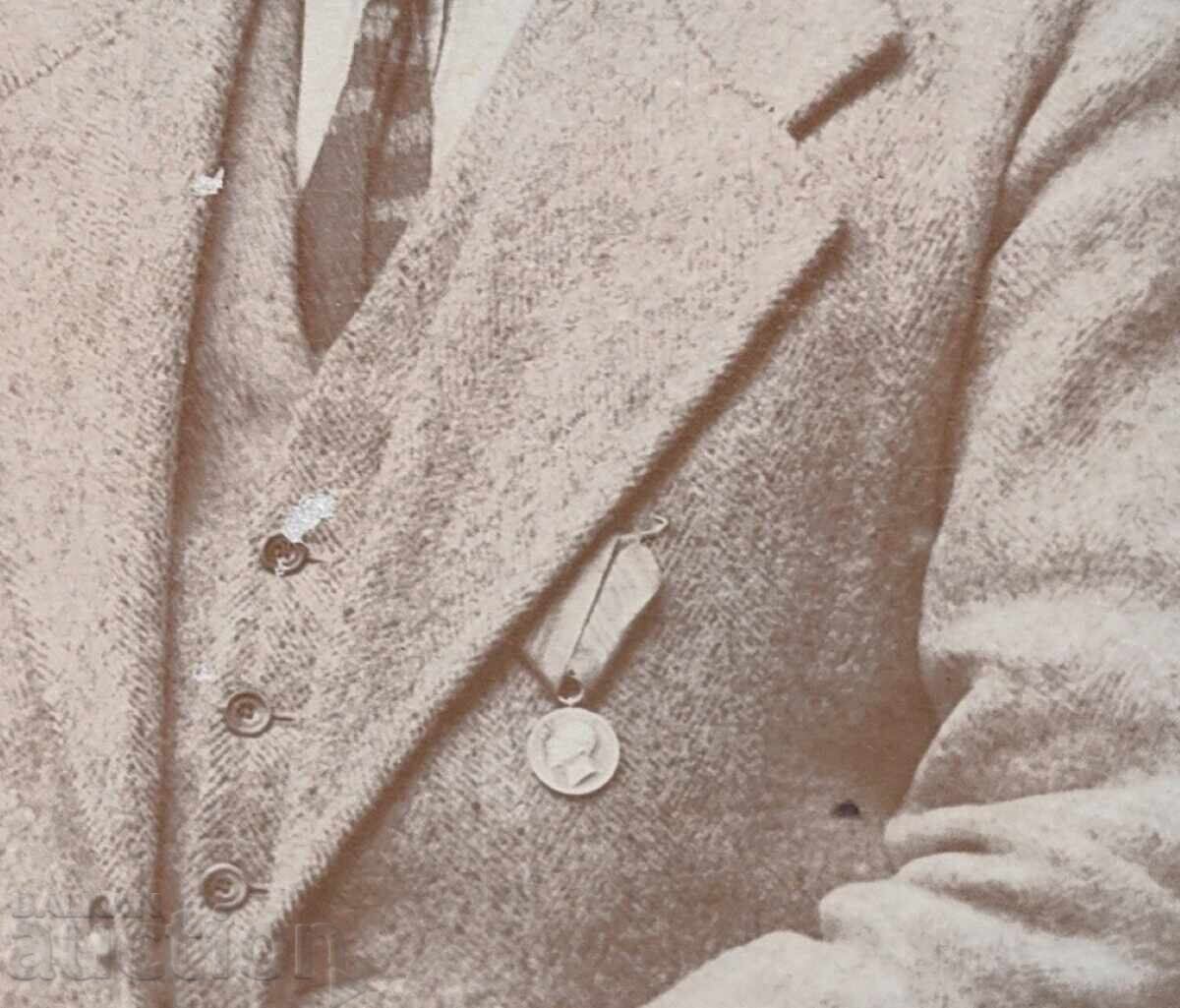 Delivery of MEDAL ORDER FERDINAND OLD LARGE PHOTO CARDBOARD Delivery of MEDAL ORDER FERDINAND OLD LARGE PHOTO CARDBOARD