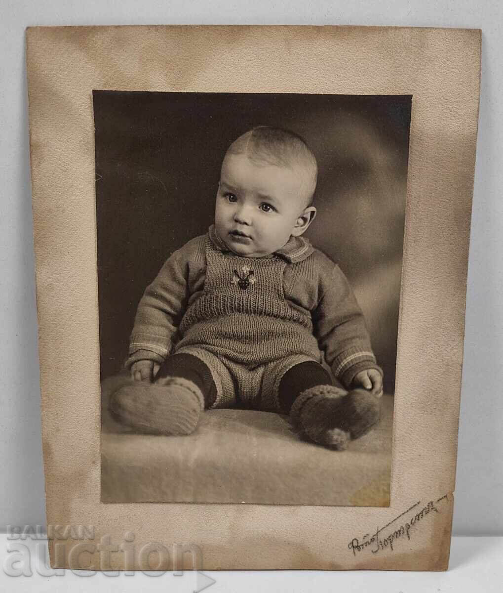 ΜΩΡΟ ΠΑΙΔΙ ΜΕΓΑΛΗ ΠΑΙΔΙΚΗ ΦΩΤΟΓΡΑΦΙΑ ΠΟΡΤΡΕΤΟ ΧΑΡΤΟΝΙ