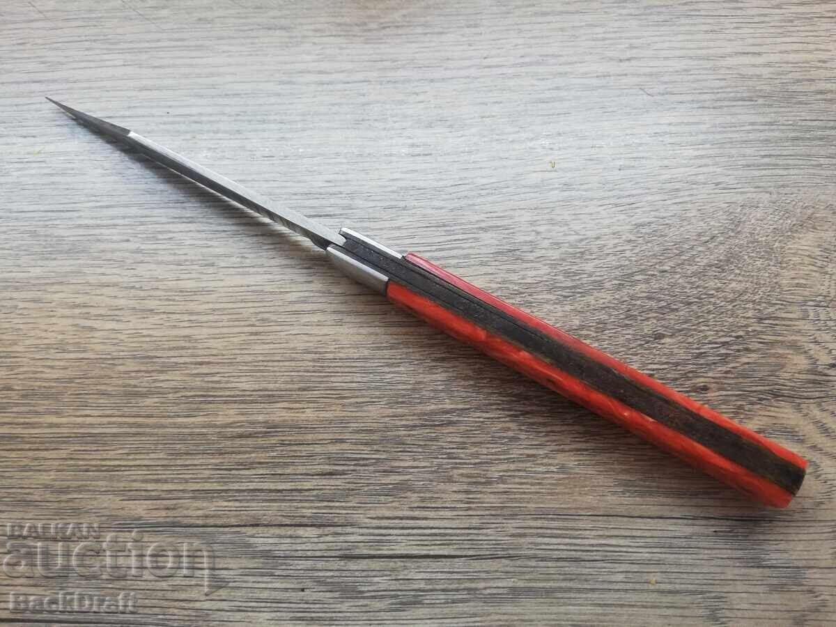 Παλαιό σοσιαλιστικό πτυσσόμενο σουγιά, μαχαίρι "Σφυρί και Δρεπάνι" Β. Τύρνοβο με τιμή 55.00 BGN | € 28.12 Παλαιό σοσιαλιστικό πτυσσόμενο σουγιά, μαχαίρι "Σφυρί και Δρεπάνι" Β. Τύρνοβο με τιμή 55.00 BGN | € 28.12