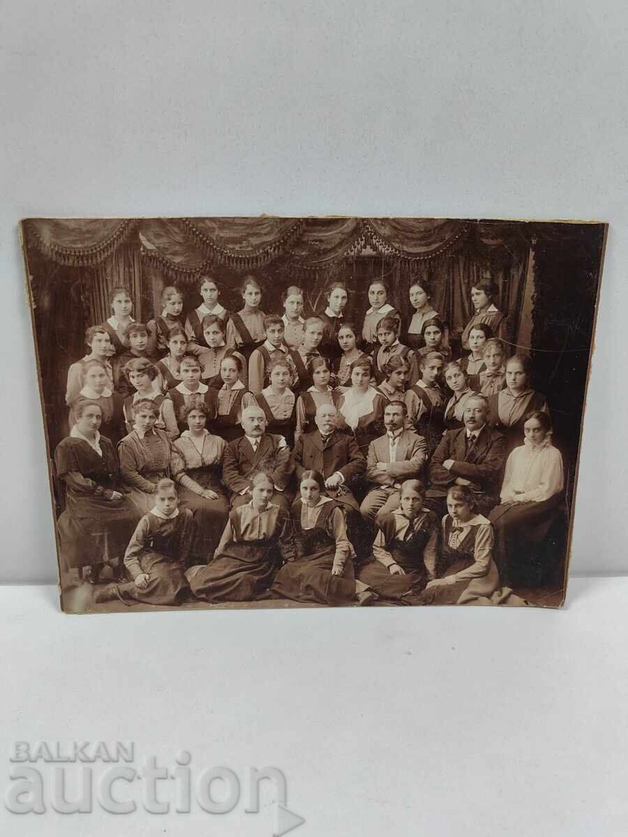Аукцион УЧЕНИЦИ УЧИТЕЛ СТАРА ГОЛЯМА СНИМКА ФОТОГРАФИЯ КАРТОН
