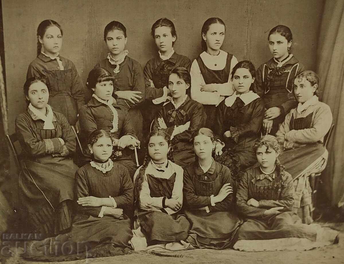 Аукцион МОМИЧЕТА УЧЕНИЦИ СТАРА ГОЛЯМА СНИМКА ФОТОГРАФИЯ КАРТОН