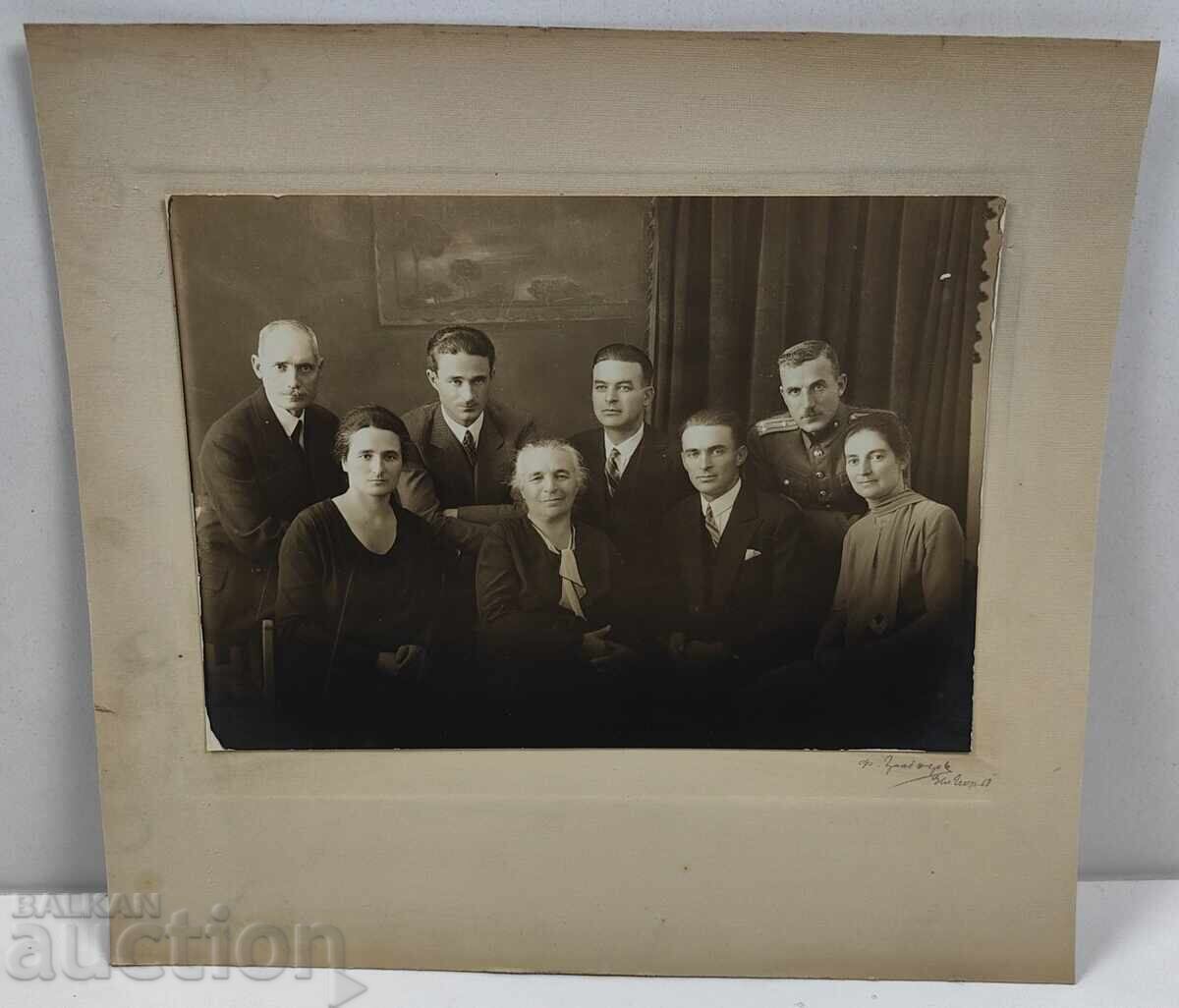 ОФИЦЕР СТАРА ГОЛЯМА СЕМЕЙНА СНИМКА ФОТОГРАФИЯ КАРТОН