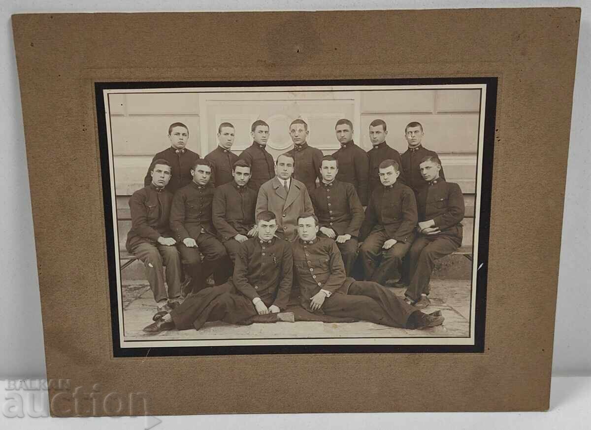 Auction  1930 Svishtov School Gymnasium Students Yearbook Photo Card