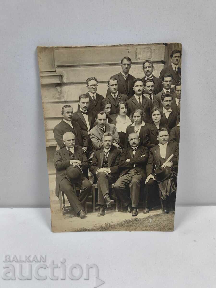 Παράδοση MŬZH ΑΝΔΡΑΣ ΠΟΥ ΜΟΙΑΖΕΙ ΜΕ ΤΟΝ ΑΝΤΟΝ ΣΤΡΑSHIΜΙΡΟΒ ΦΩΤΟΓΡΑΦΙΑ Παράδοση MŬZH ΑΝΔΡΑΣ ΠΟΥ ΜΟΙΑΖΕΙ ΜΕ ΤΟΝ ΑΝΤΟΝ ΣΤΡΑSHIΜΙΡΟΒ ΦΩΤΟΓΡΑΦΙΑ