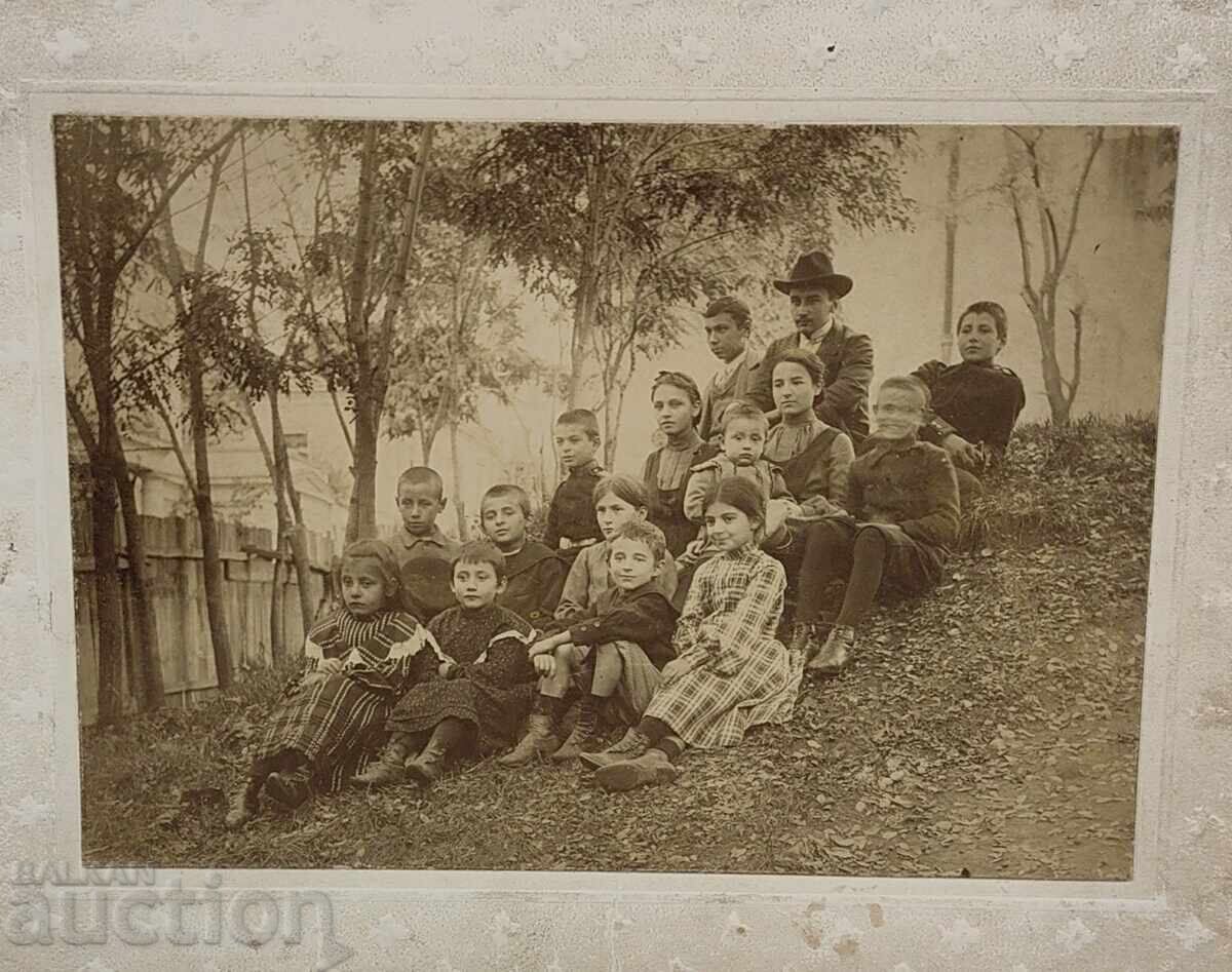 1904 ΜΑΘΗΤΕΣ ΔΑΣΚΑΛΟΣ ΣΧΟΛΕΙΟ ΠΑΛΙΑ ΜΑΘΗΤΙΚΗ ΦΩΤΟΓΡΑΦΙΑ ΚΑΡΤΟΝΙ