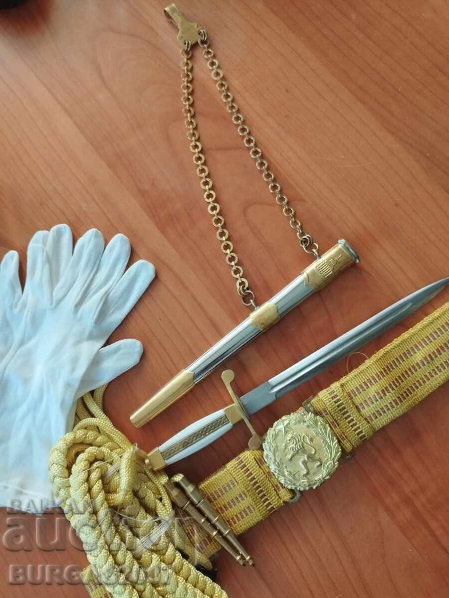 Vechiu cuțit de paradă, curea, eșarfe, mănuși, RPR - 5