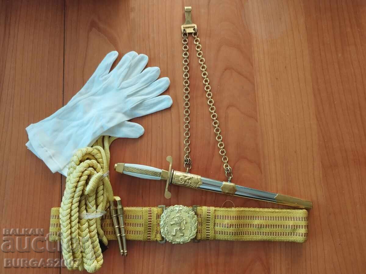 Vechiu cuțit de paradă, curea, eșarfe, mănuși, RPR Vechiu cuțit de paradă, curea, eșarfe, mănuși, RPR