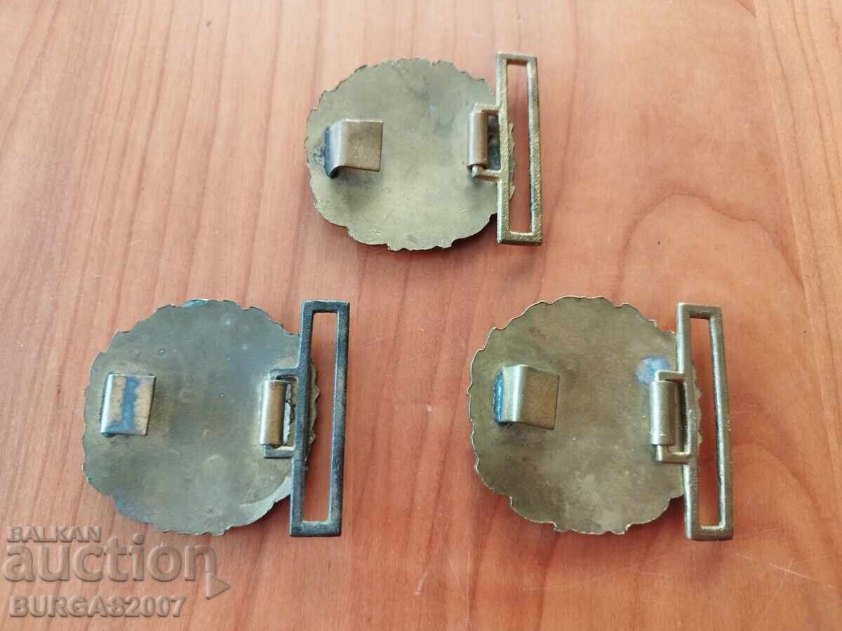 Παλαιές χάλκινες αγκράφες για παρελάσεις ζώνης - 3 τμχ με τιμή 20.00 BGN | € 10.23 Παλαιές χάλκινες αγκράφες για παρελάσεις ζώνης - 3 τμχ με τιμή 20.00 BGN | € 10.23