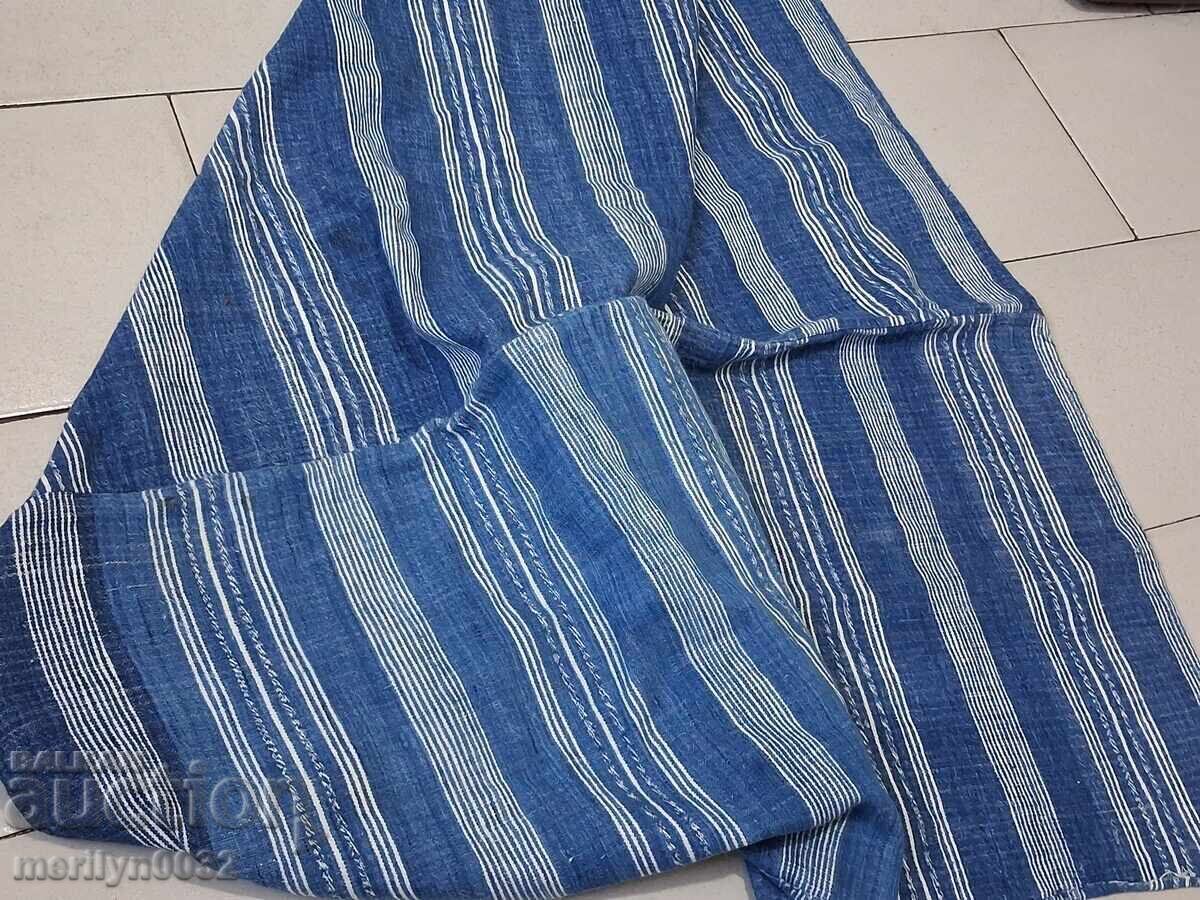 Παλιό χειροποίητο υφαντό κάλυμμα