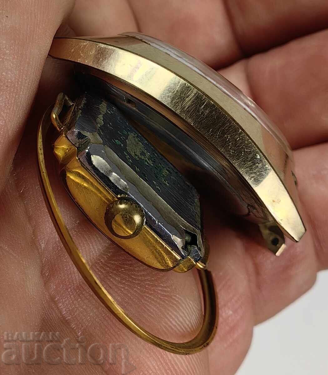 LOT OF GOLD-PLATED WATCHES - POLJOT STARTS, CHANGES DATE, GOLD-PLATED - 7 LOT OF GOLD-PLATED WATCHES - POLJOT STARTS, CHANGES DATE, GOLD-PLATED - 7