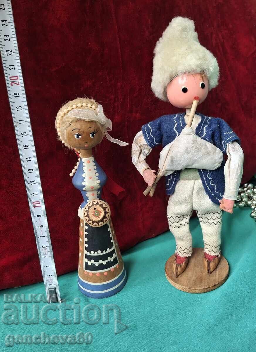 Old Folk Dolls: Bagpiper and Singer - 7