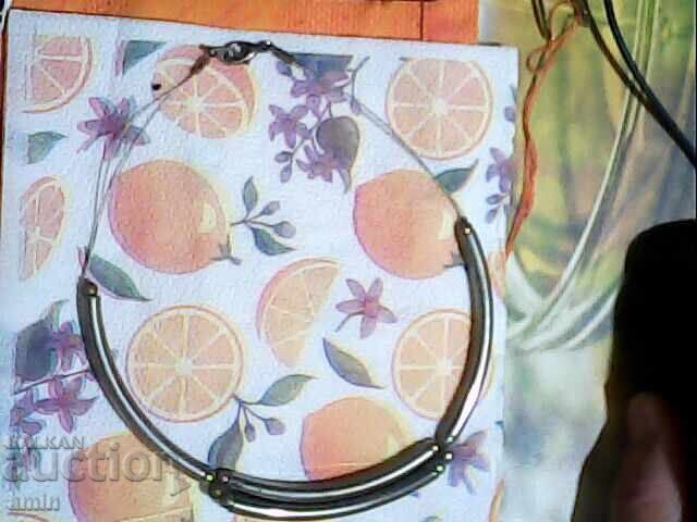 стар среберно колие виндж