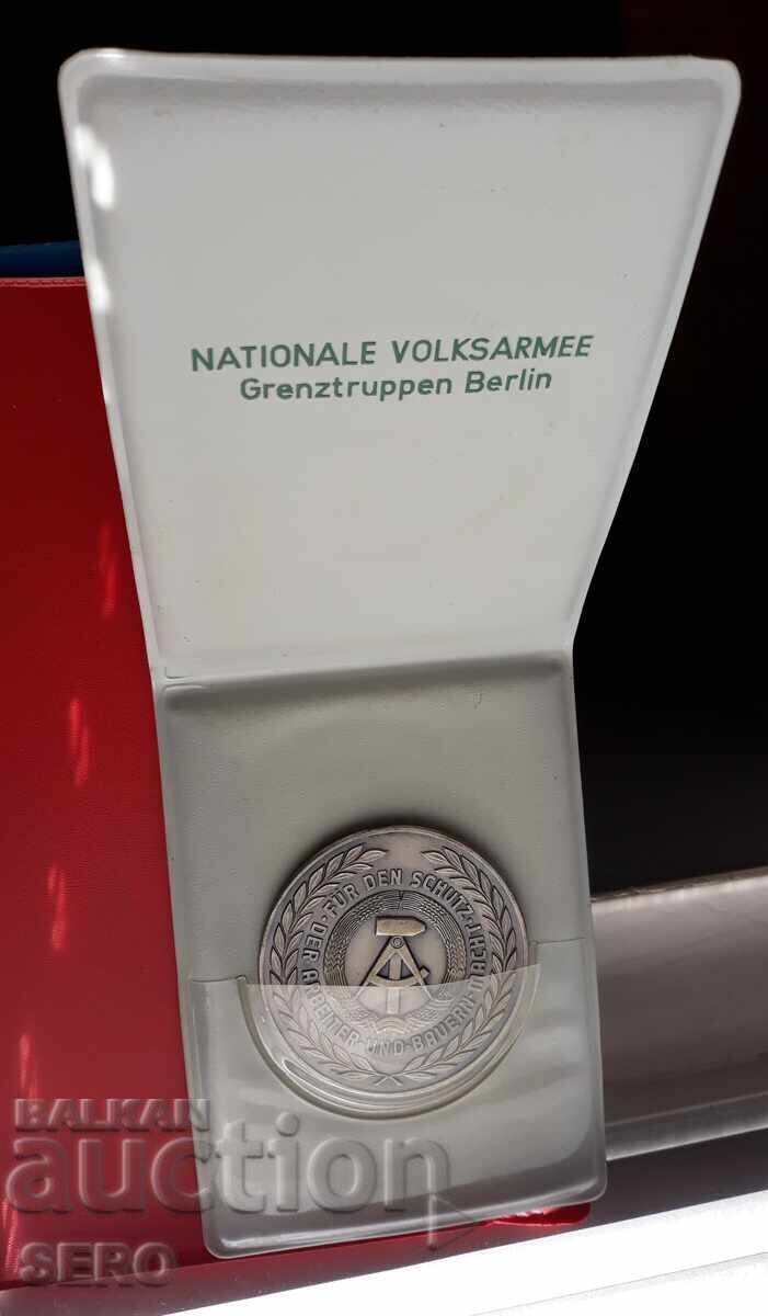 Медал-Германия-ГДР-гранични войски с цена 22.01 лв. | € 11.25