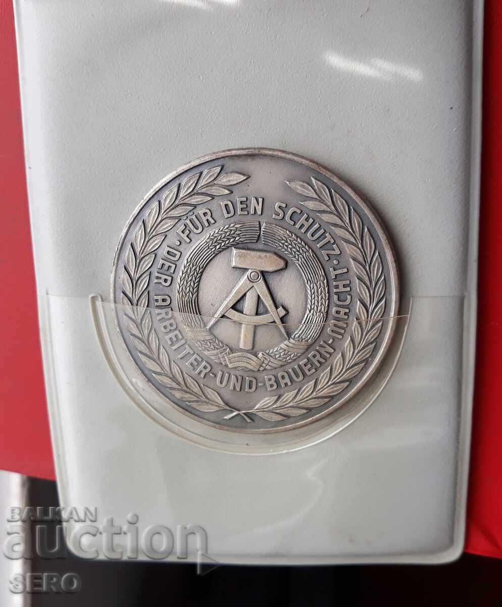 Аукцион Медал-Германия-ГДР-гранични войски