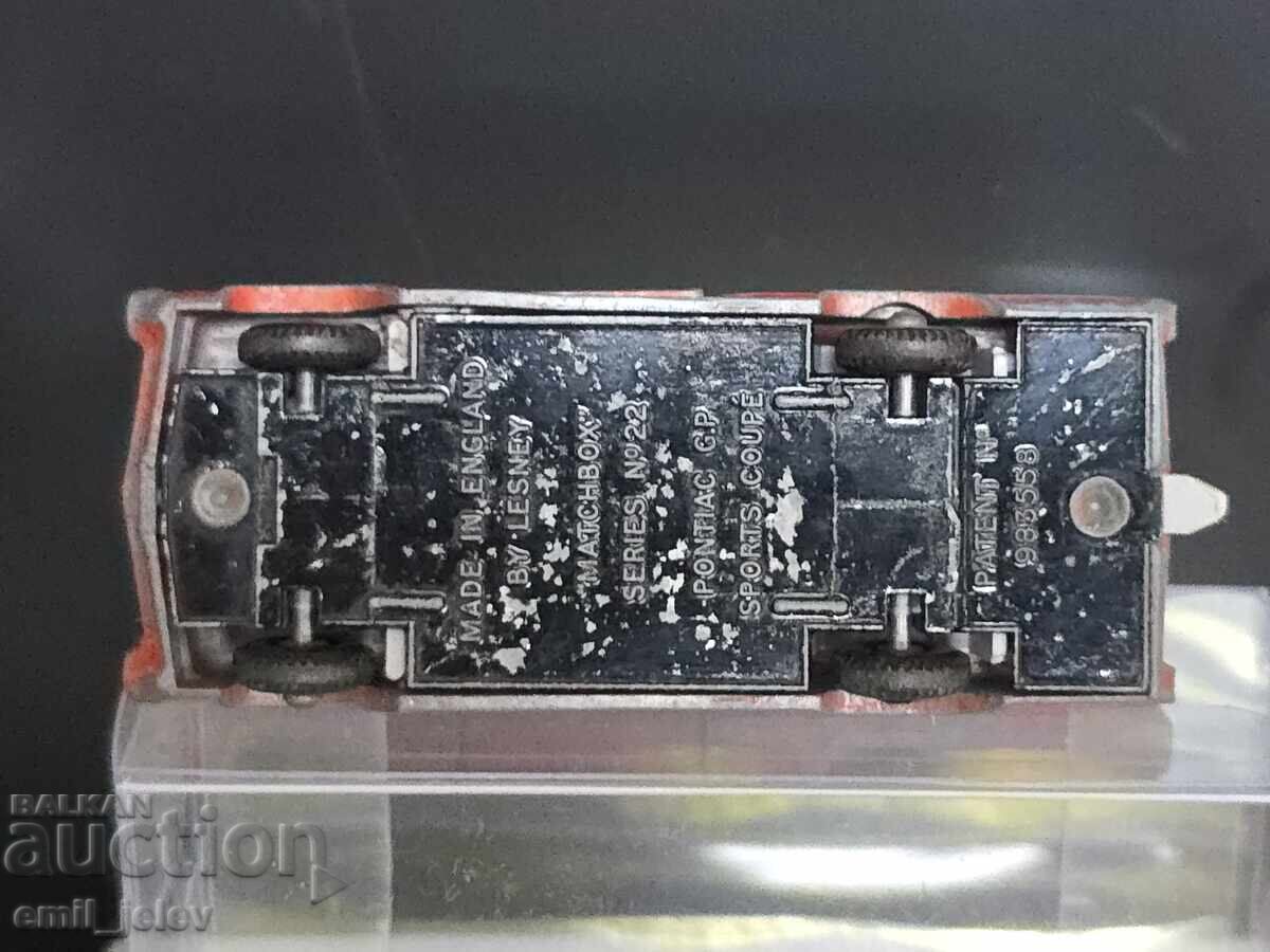 Matchbox LESNEY - 22C Pontiac GP Sports Coupe 1965 god - 7 Matchbox LESNEY - 22C Pontiac GP Sports Coupe 1965 god - 7