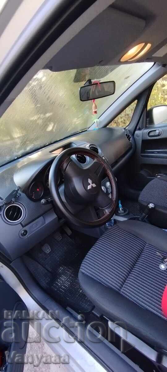 Licitație Mitsubishi Colt 88 mii km